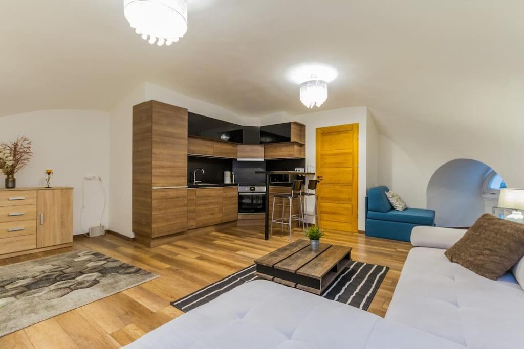 Apartman Charming By Newave *
